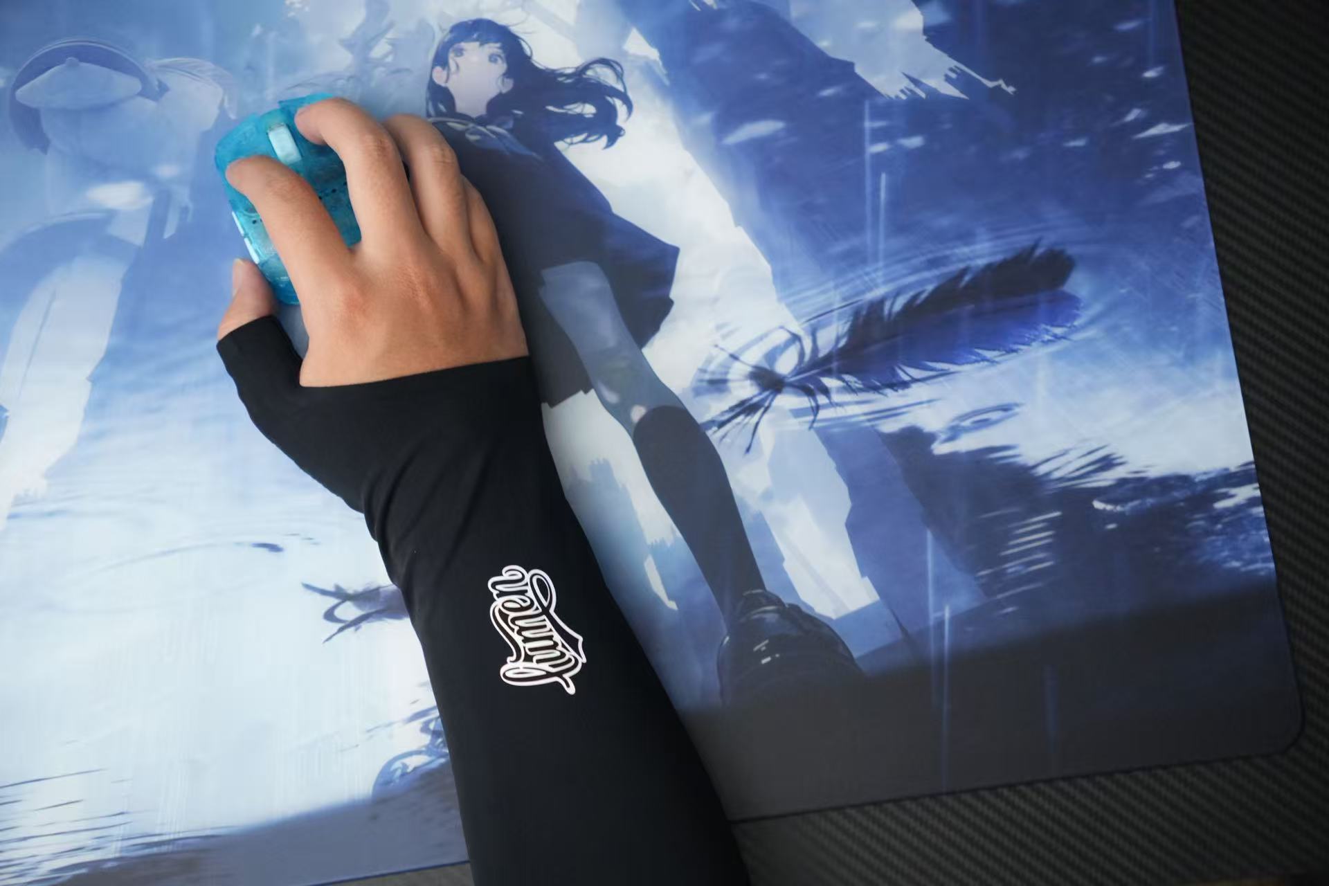 LUMEN gaming sleeve